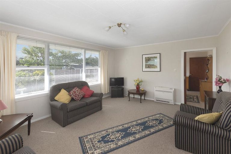 Photo of property in 2/15 Apollo Place, Papanui, Christchurch, 8052
