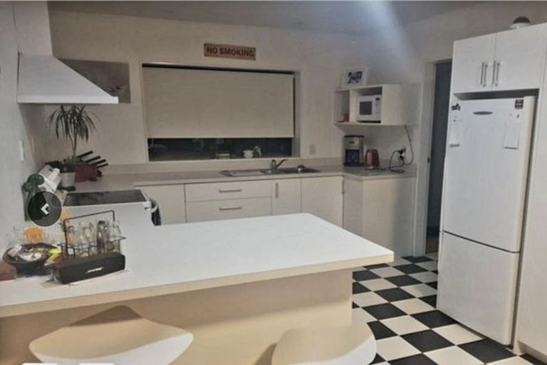 Photo of property in 4 Aaron Court, Paraparaumu Beach, Paraparaumu, 5032