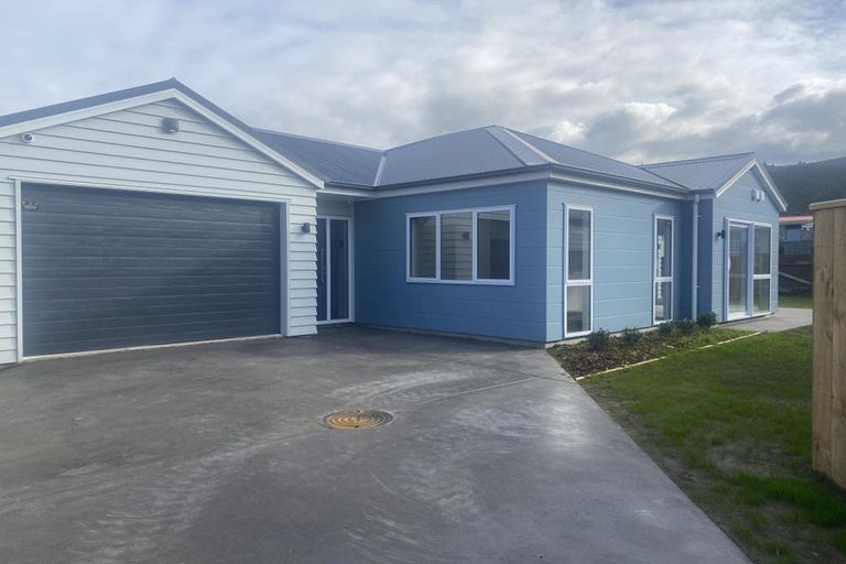 Photo of property in 32a Brandon Street, Featherston, 5710