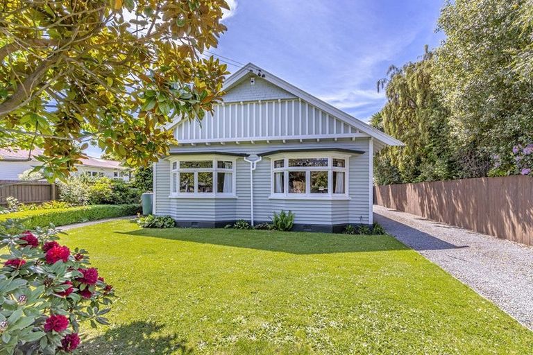 Photo of property in 23 Riverview Street, Beckenham, Christchurch, 8023