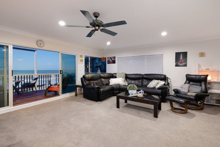 Photo of property in 65 Pukehina Parade, Pukehina, Te Puke, 3189