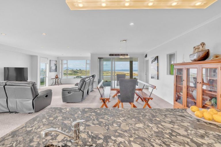 Photo of property in 35 Seascape Crescent, Waipu, 0582