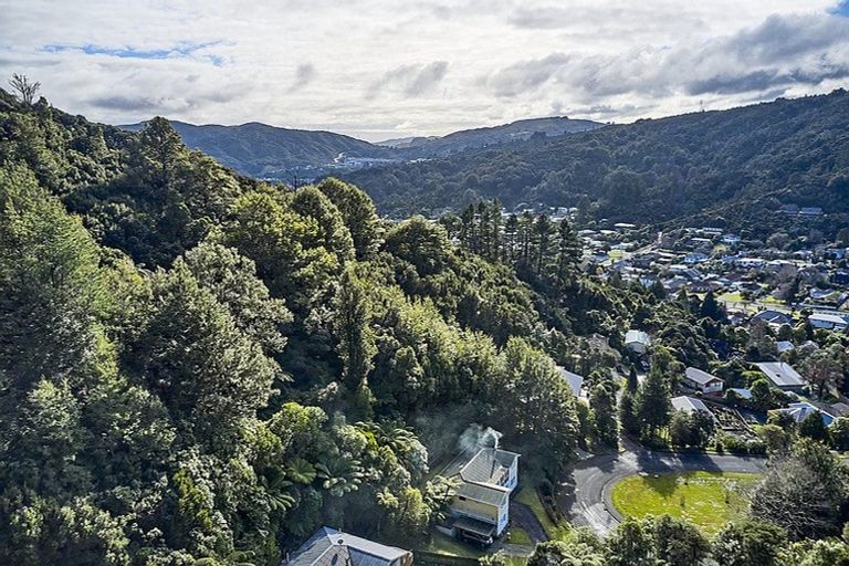 Photo of property in 34 Ngahere Street, Stokes Valley, Lower Hutt, 5019