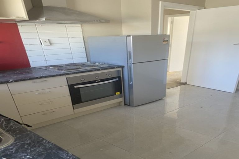 Photo of property in 2/30 Edgeware Road, St Albans, Christchurch, 8014