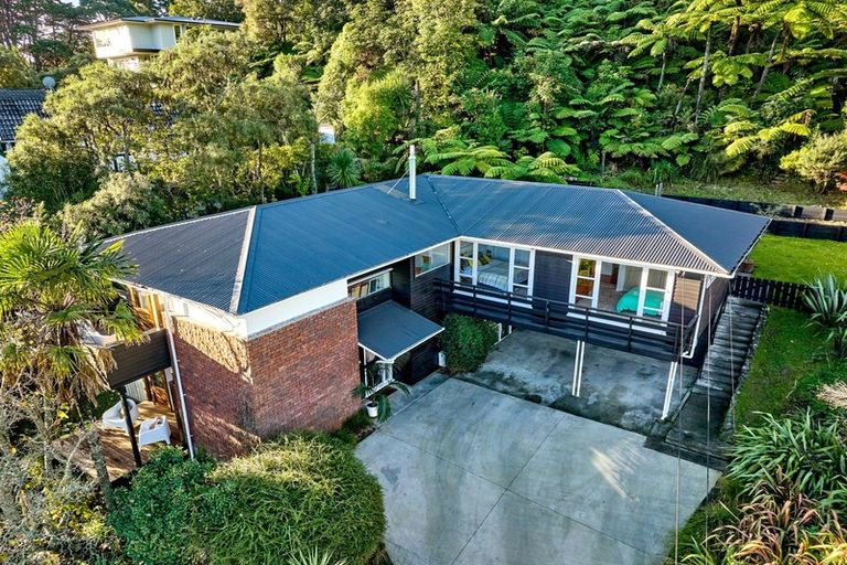 Photo of property in 33 Kairimu Street, Stokes Valley, Lower Hutt, 5019