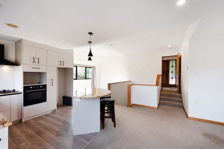 Photo of property in 16a Parklands Drive, Karori, Wellington, 6012