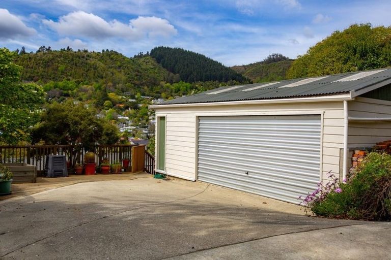 Photo of property in 32 Renwick Place, Nelson South, Nelson, 7010