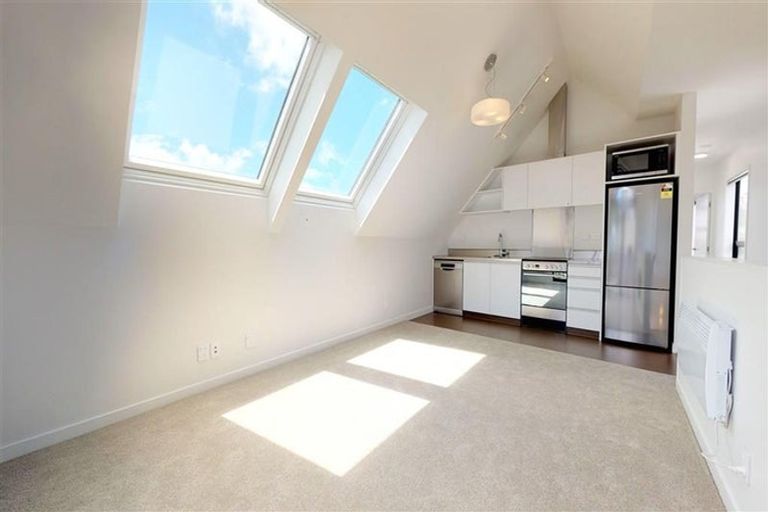 Photo of property in 1/17 Nairn Street, Mount Cook, Wellington, 6011