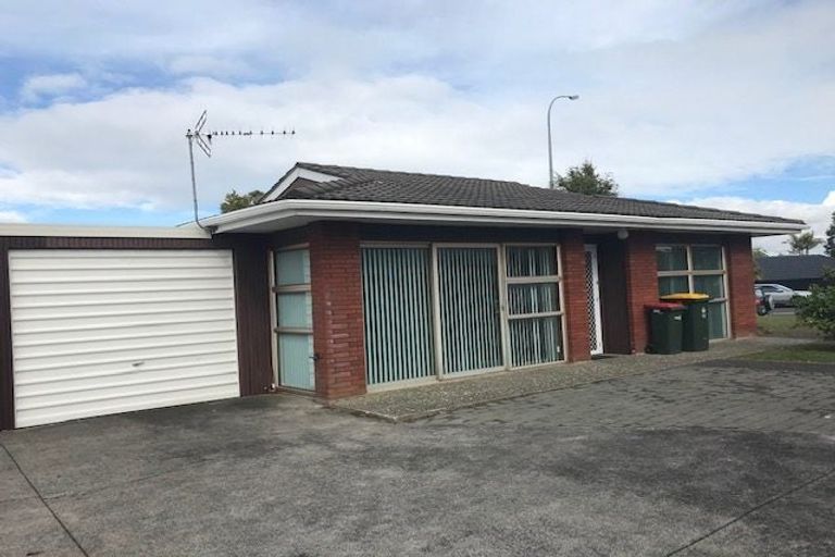 Photo of property in 1/131 Union Road, Howick, Auckland, 2014