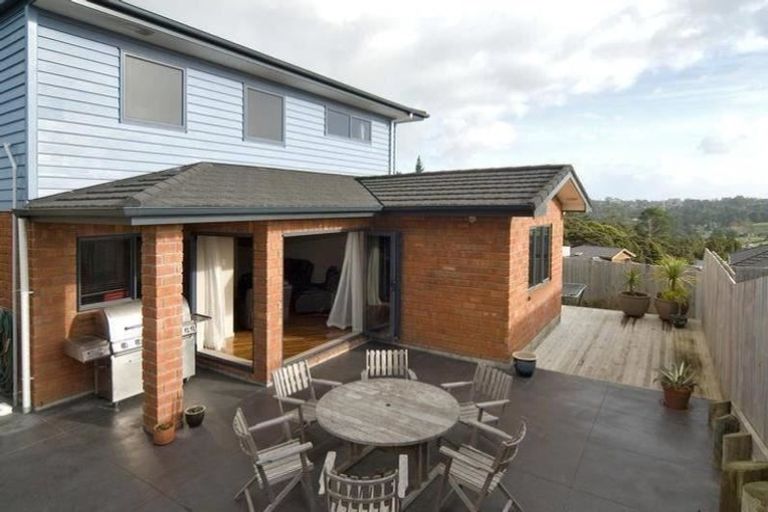 Photo of property in 28 Carol Lee Place, Albany Heights, Auckland, 0632
