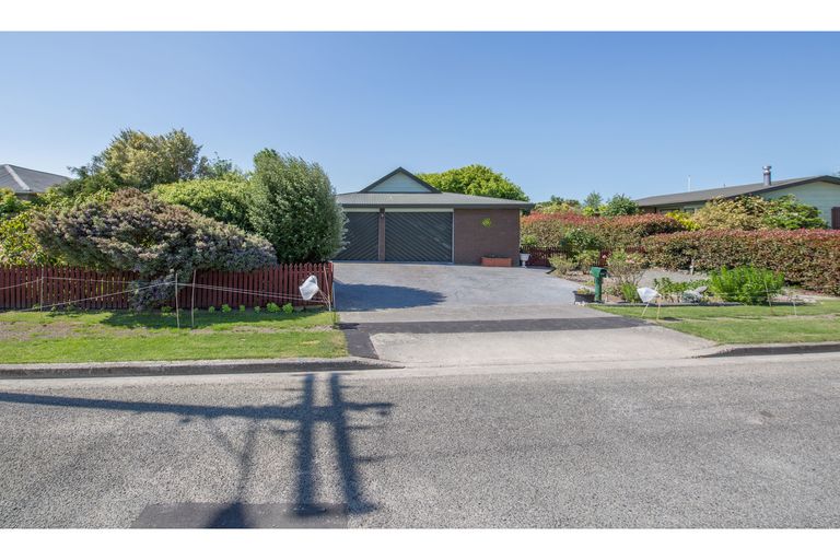 Photo of property in 111 Bowen Street, Rakaia, 7710