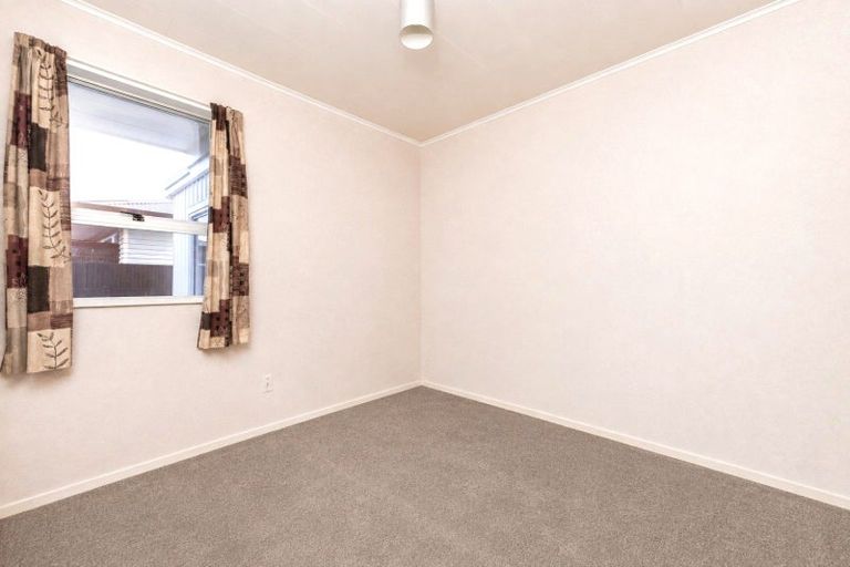 Photo of property in 2/12 Caxton Street, Onekawa, Napier, 4110