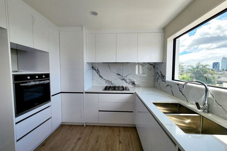 Photo of property in 46b Hart Road, Hauraki, Auckland, 0622