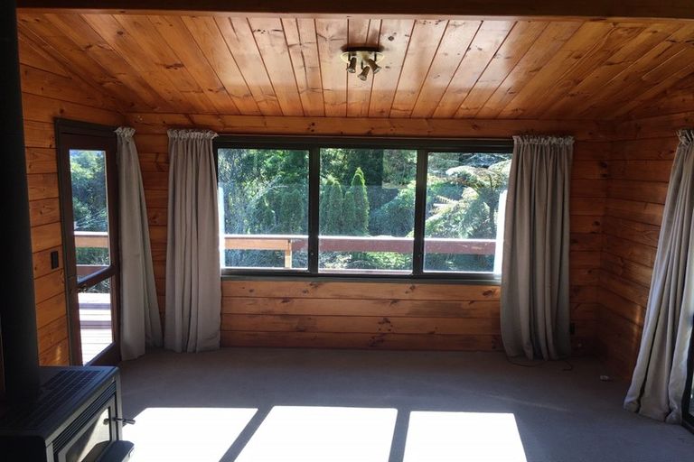 Photo of property in 95 Manuka Street, Stokes Valley, Lower Hutt, 5019