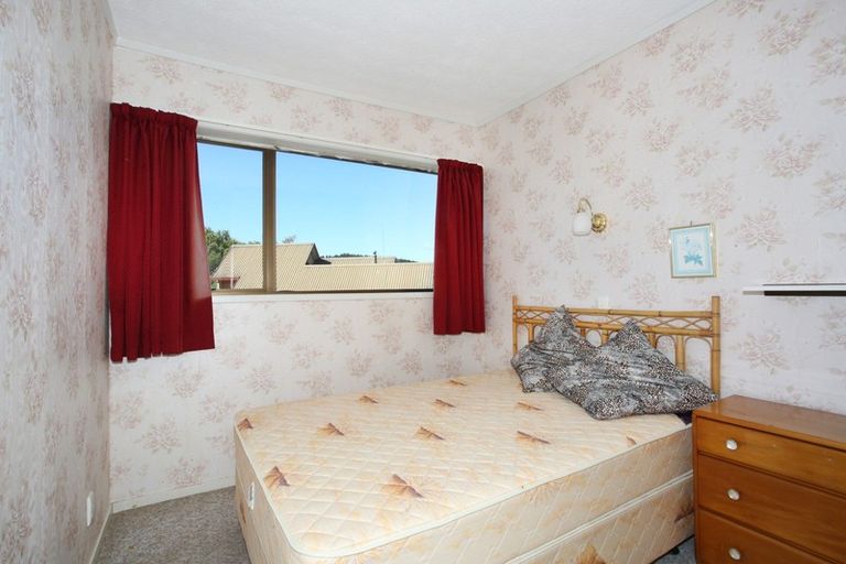 Photo of property in 5 Redmount Place, Red Hill, Papakura, 2110