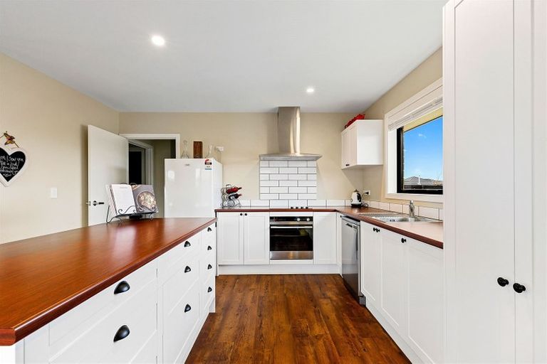 Photo of property in 32 Carrington Close, Lincoln, 7608