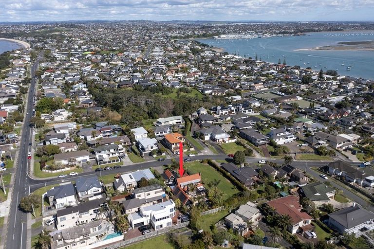 Photo of property in 14 Lynton Road, Bucklands Beach, Auckland, 2012