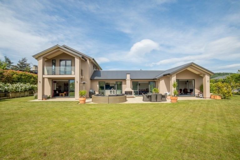 Photo of property in 2 Mount Gold Place, Wanaka, 9305