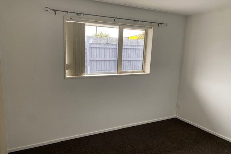 Photo of property in 2/162 Wainoni Road, Avondale, Christchurch, 8061