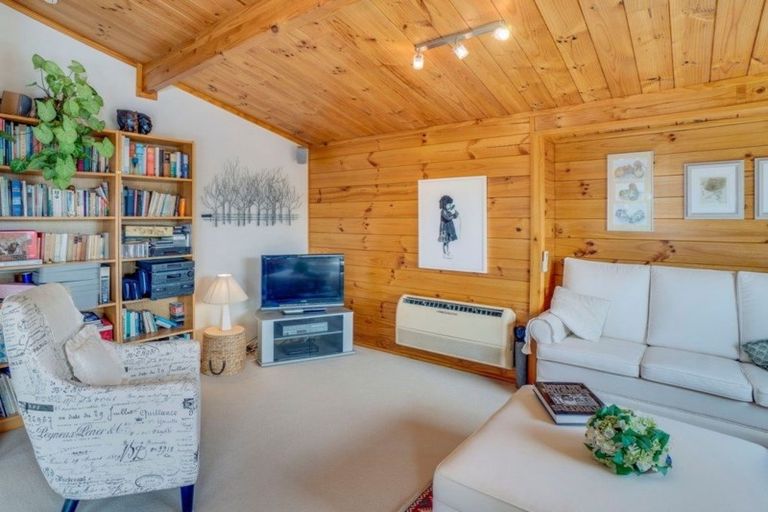 Photo of property in 14 Centennial Road, Tahunanui, Nelson, 7011