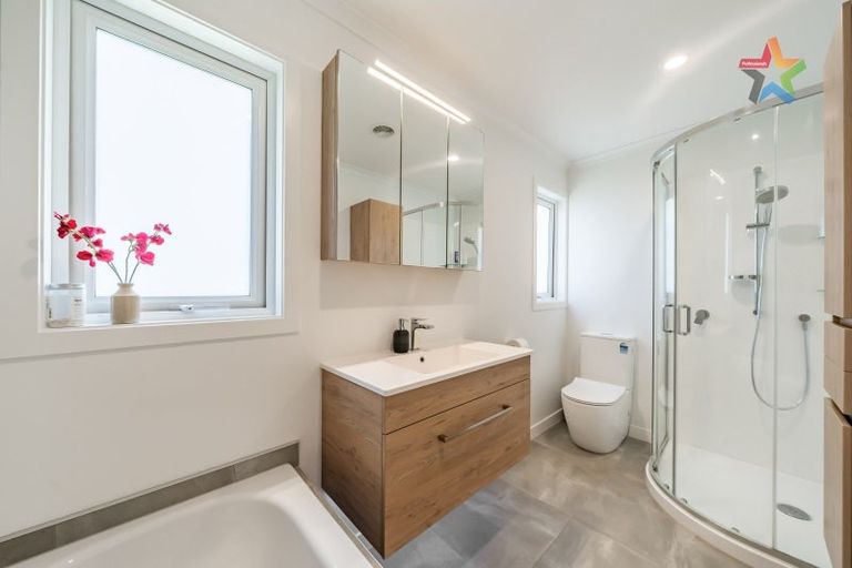 Photo of property in 67 Cypress Drive, Maungaraki, Lower Hutt, 5010