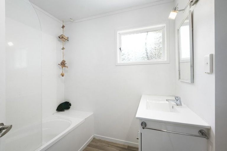 Photo of property in 10 Moana Drive, Tanners Point, Katikati, 3177