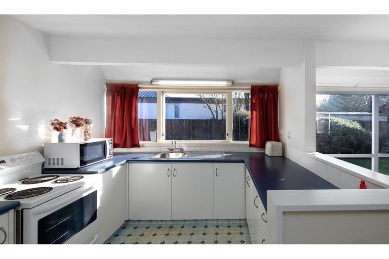 Photo of property in 2/38 Reynolds Avenue, Bishopdale, Christchurch, 8053