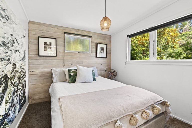 Photo of property in 18-22 Dixon Street, Oakura, 4314