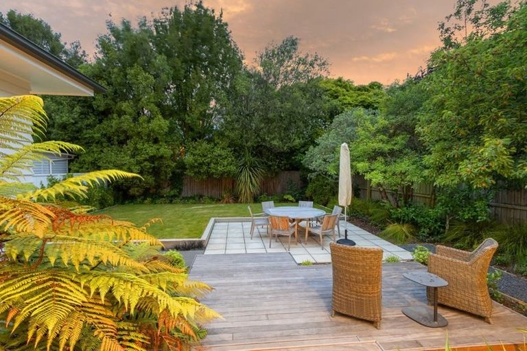 Photo of property in 79 Cashmere Road, Cashmere, Christchurch, 8022