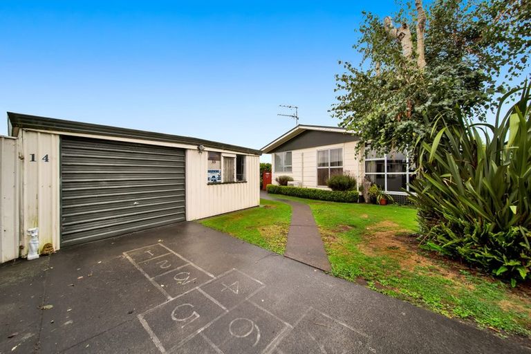 Photo of property in 14 Tawa Street, Hawera, 4610