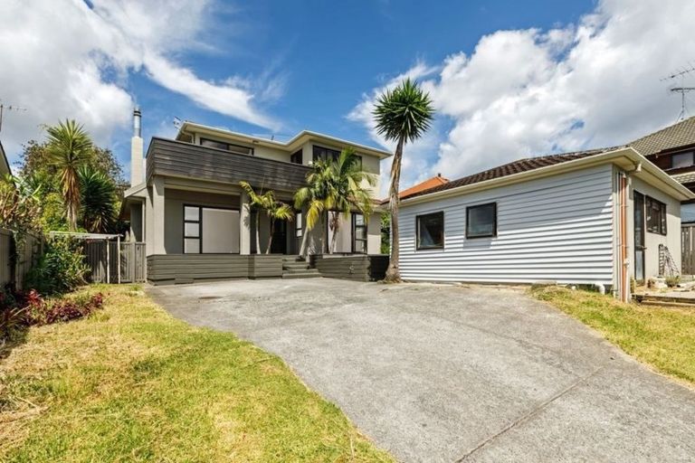 Photo of property in 1/36 Quebec Road, Milford, Auckland, 0620