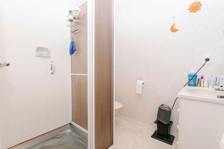 Photo of property in 241 Adelaide Road, Dannevirke, 4930