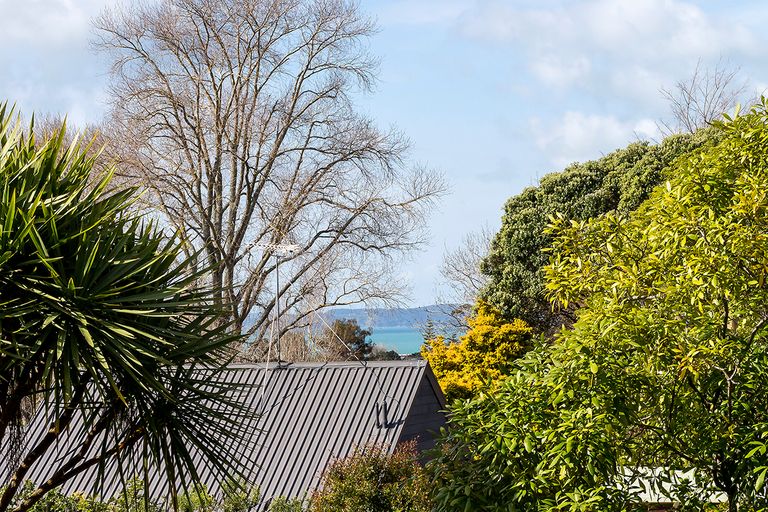 Photo of property in 3/34 Uxbridge Road, Mellons Bay, Auckland, 2014