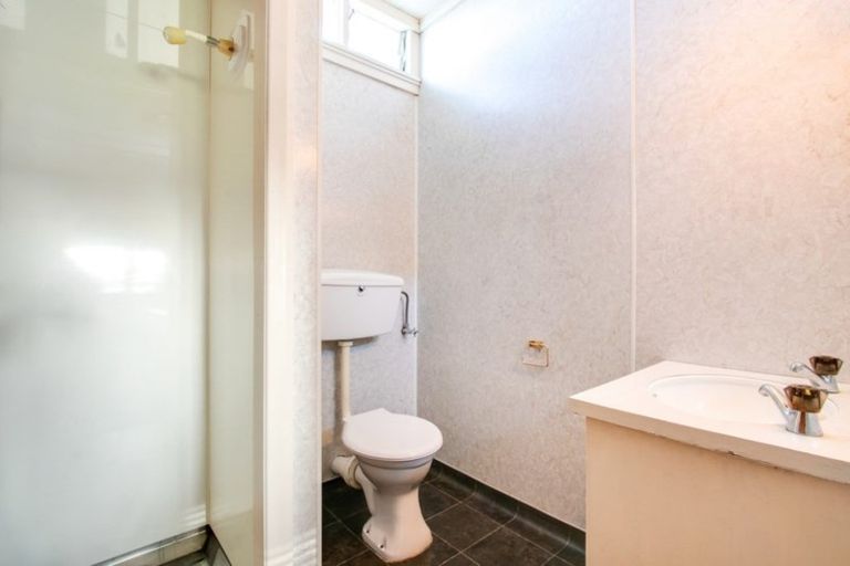 Photo of property in 52 Russell Road, Marewa, Napier, 4110