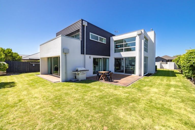 Photo of property in 12 Reka Street, Parklands, Christchurch, 8083