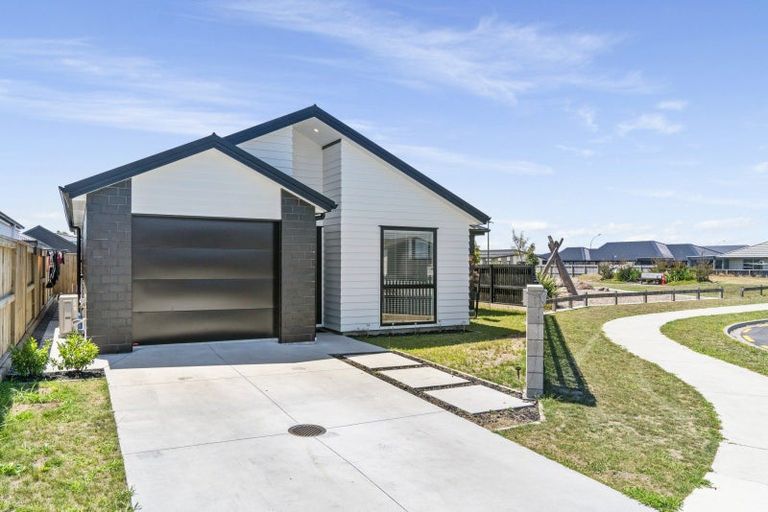 Photo of property in 75 Pasture Way, Papamoa, 3118