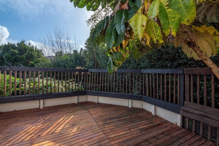 Photo of property in 1/23a Cliff Road, Torbay, Auckland, 0630