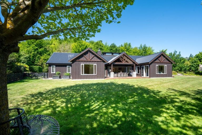 Photo of property in 38 Tauroa Valley Road, Havelock North, 4130