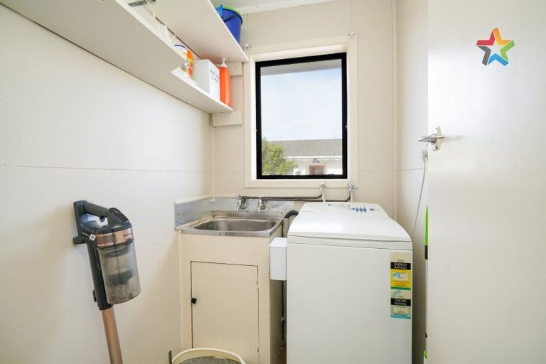 Photo of property in 216 Conyers Street, Strathern, Invercargill, 9812