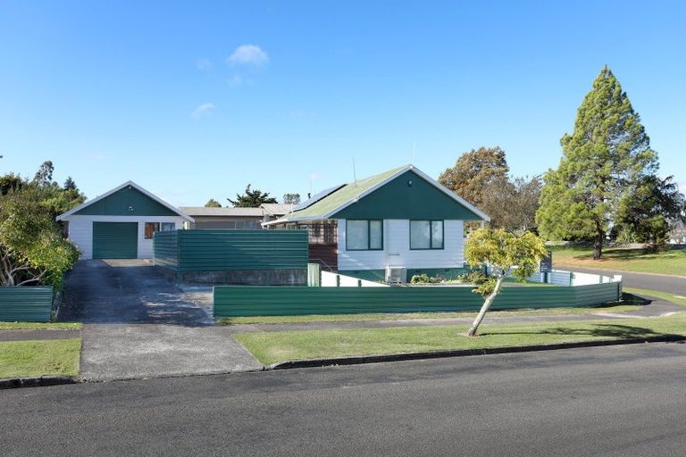 Photo of property in 138 Lethbridge Street, Feilding, 4702