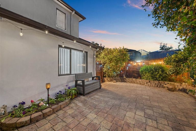 Photo of property in 3 Bezar Place, Flat Bush, Auckland, 2016