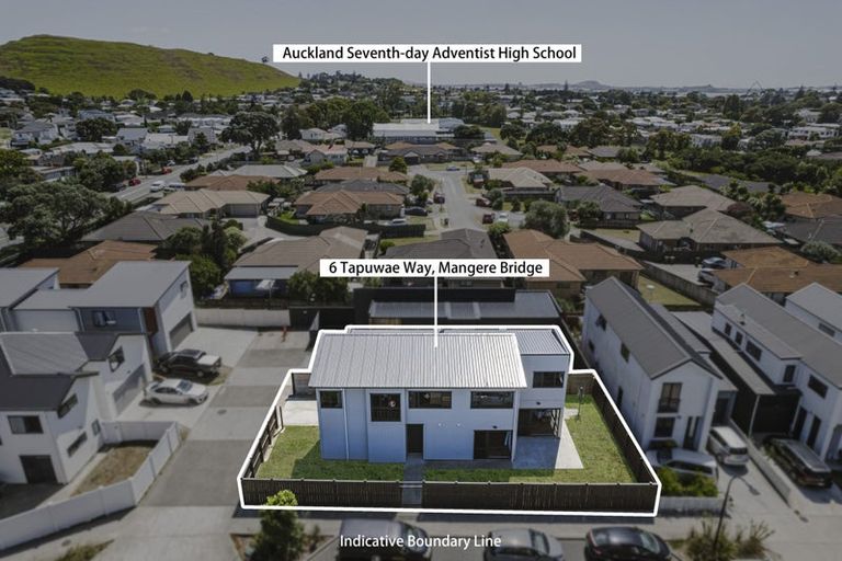 Photo of property in 6 Tapuwae Way, Mangere Bridge, Auckland, 2022