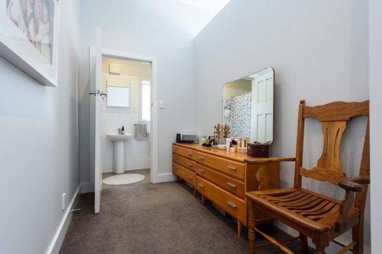 Photo of property in 11 Upper Bourke Street, Kilbirnie, Wellington, 6022