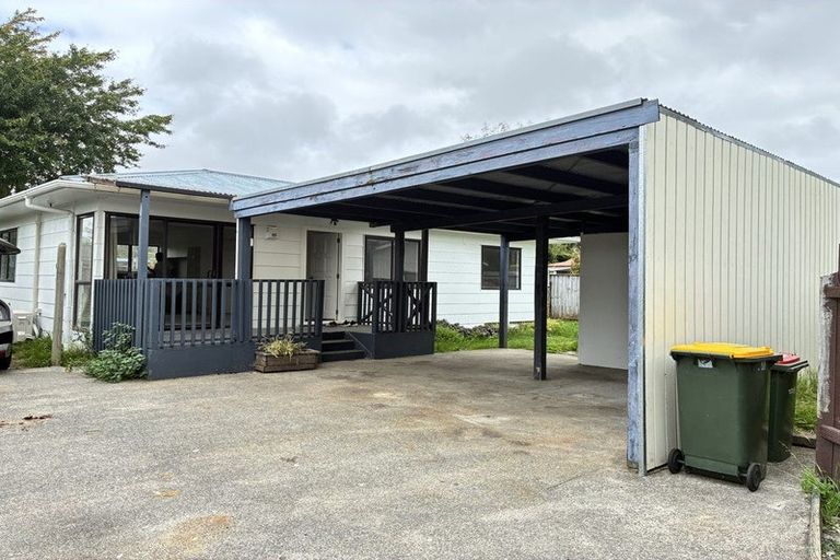 Photo of property in 2/70 Kelvin Road, Papakura, 2110