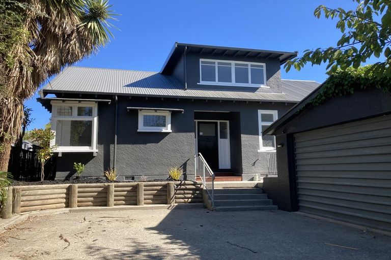 Photo of property in 42 Centaurus Road, Cashmere, Christchurch, 8022