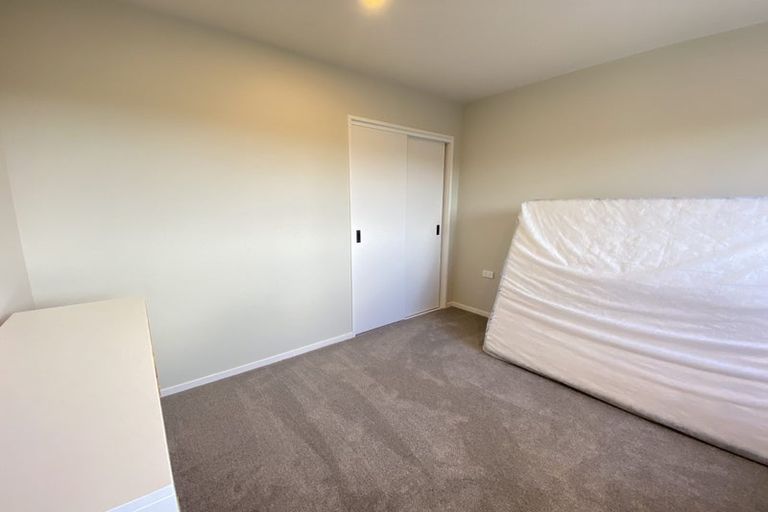 Photo of property in 13a Yule Place, Massey, Auckland, 0614