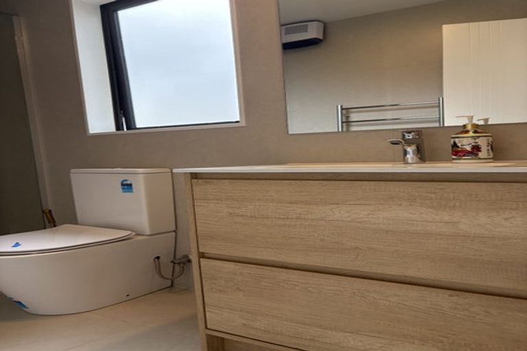 Photo of property in 1/21 Humphrey Kemp Avenue, Henderson, Auckland, 0612