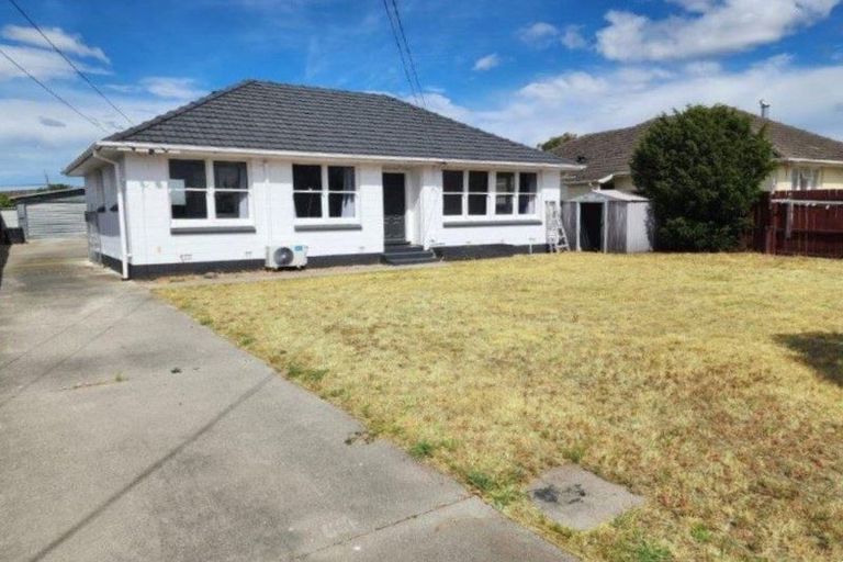 Photo of property in 130 Aldershot Street, Aranui, Christchurch, 8061