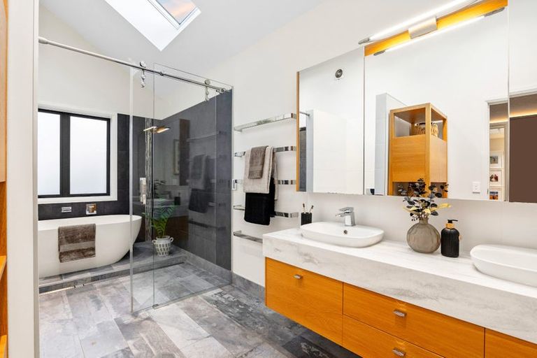 Photo of property in 21 Bluestone Drive, Parklands, Christchurch, 8083