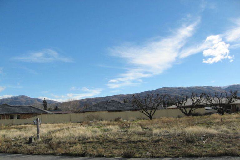 Photo of property in 16 Sunhaven Cove, Cromwell, 9310